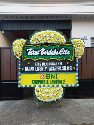 Papan Bunga Duka di Selong