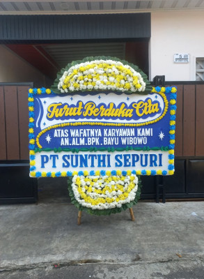Papan Bunga Duka di Selong