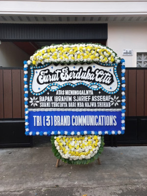 Papan Bunga Duka di Selong